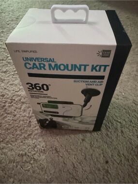 Case Logic White Universal Car Mount Kit with Suction & Vent Clip